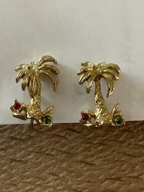 vintage screwback earrings palm trees
